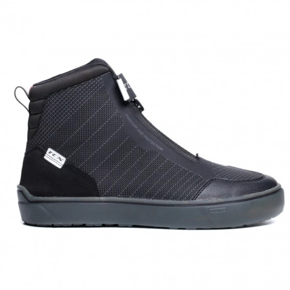 BASKET TCX IKASU 2 WP NOIR BLANC